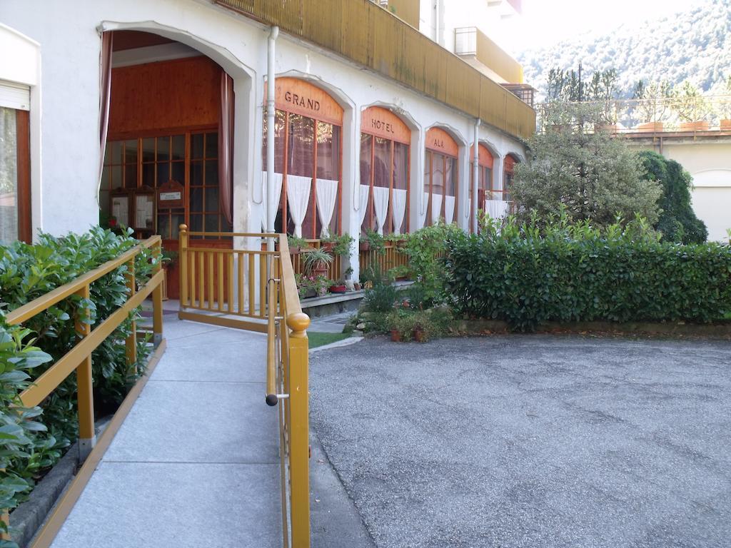 Grand Hotel Ala Di Stura Bagian luar foto