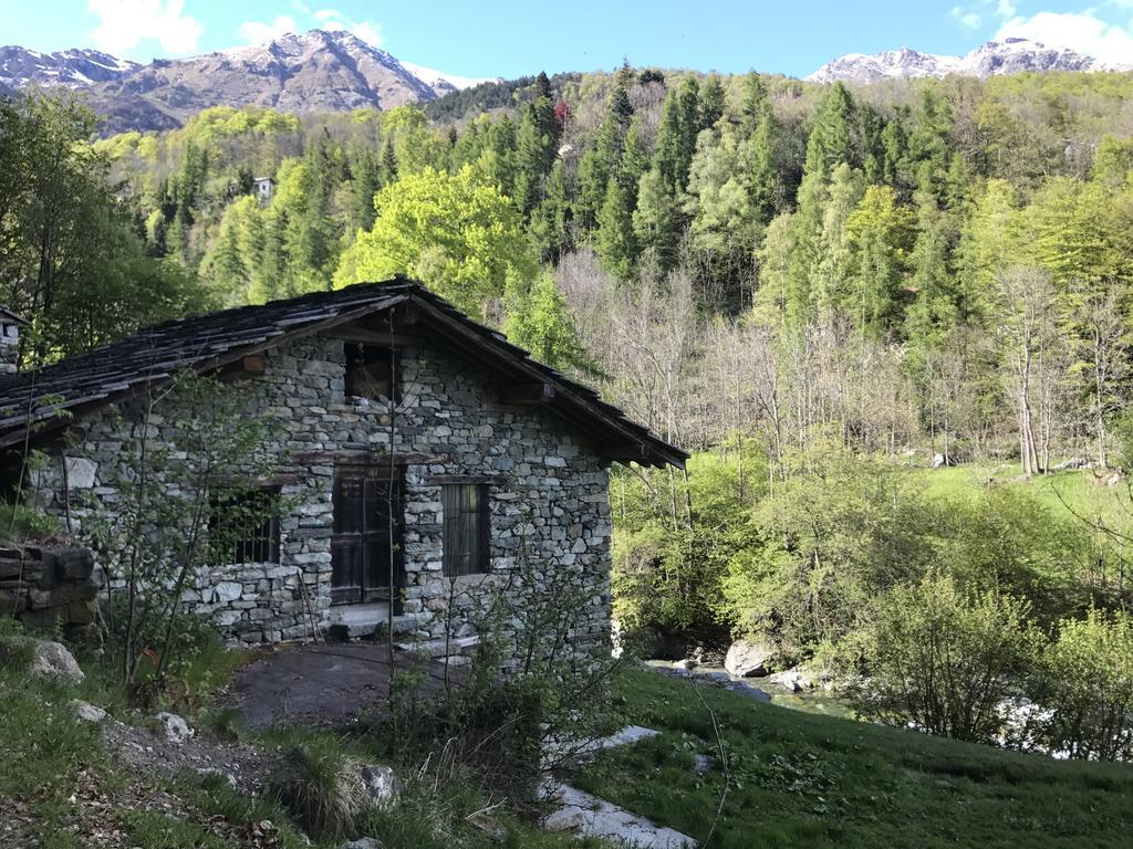Grand Hotel Ala Di Stura Bagian luar foto