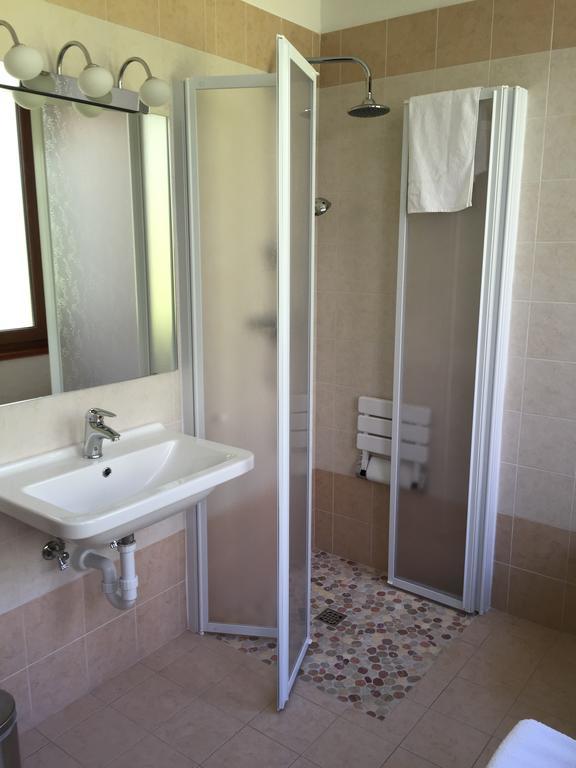 Grand Hotel Ala Di Stura Bagian luar foto