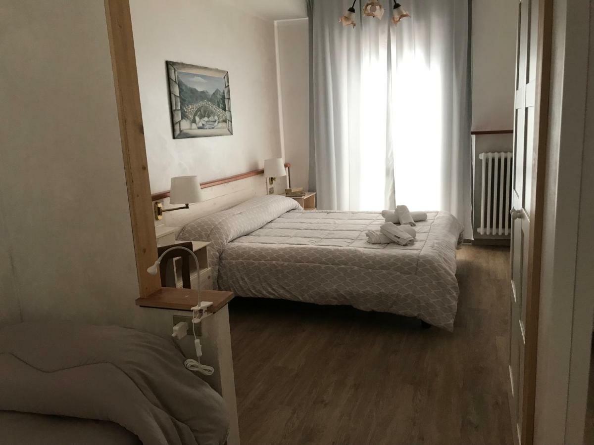 Grand Hotel Ala Di Stura Bagian luar foto
